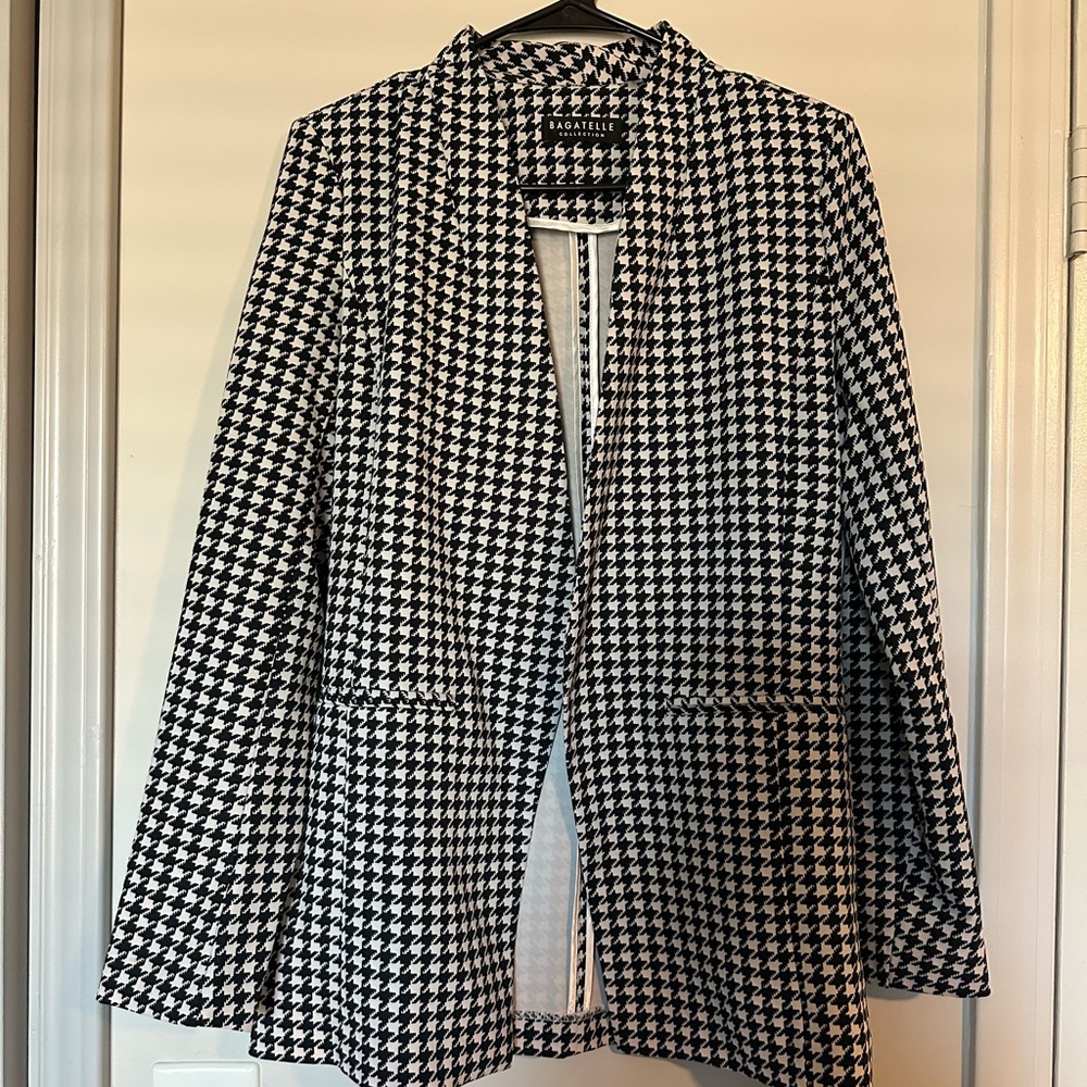 Size small black and white blazer